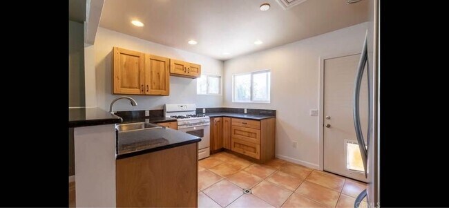 Photo - 28943 Greenspot Rd