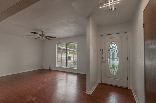 Building Photo - 2328 Ave N 1/2 Rental