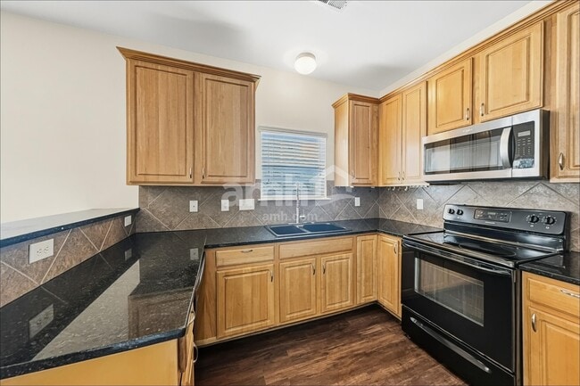 Photo - 2948 Clover Rd NW