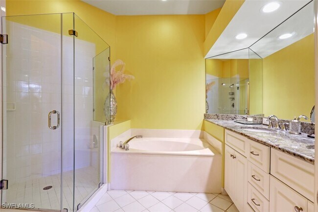 Building Photo - 600 L'Ambiance Cir Unit 6