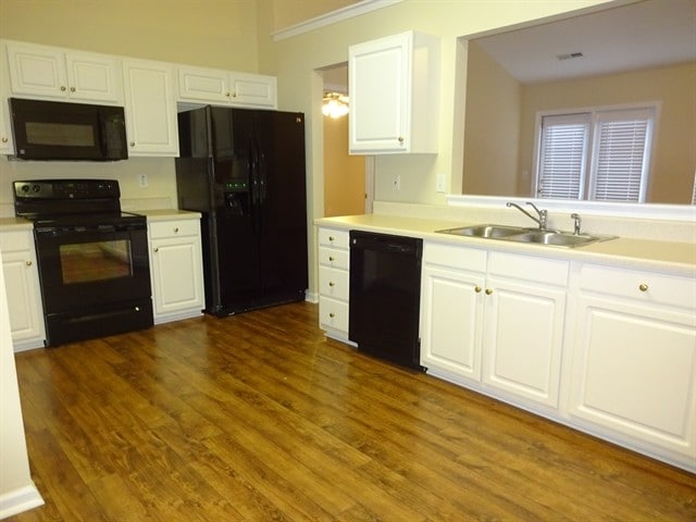 Photo - 204 Appleton Ln