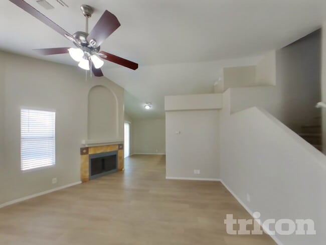 Photo - 7321 N 69th Ave