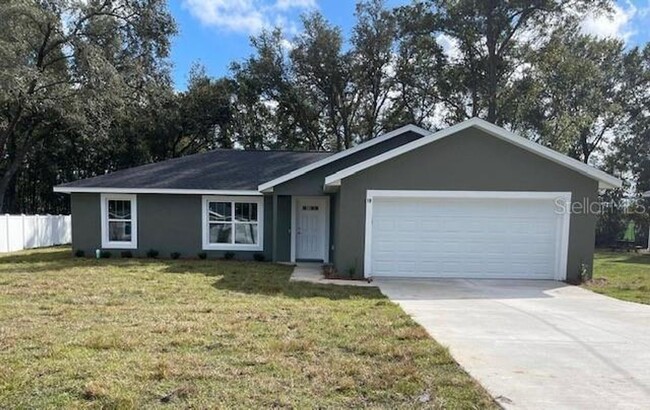 3/2 Home Convenient to Ocala and Belleview - 3/2 Home Convenient to Ocala and Belleview