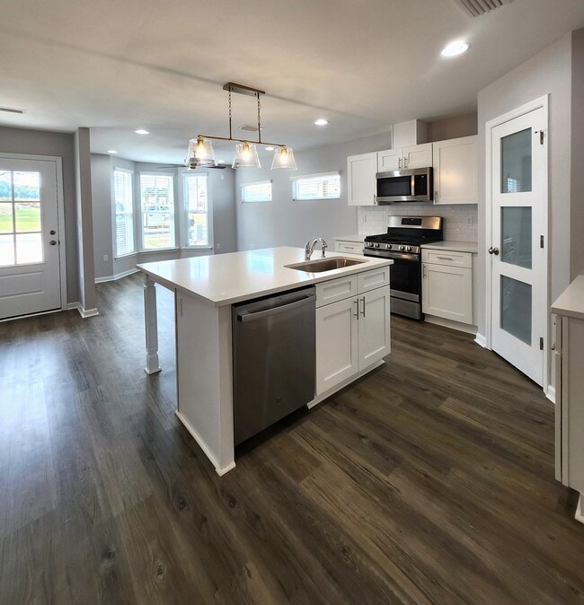 3607 Meadow Vista Ln.