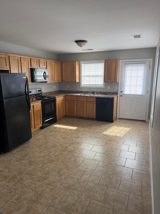 Photo - 8003 Wilburn Way