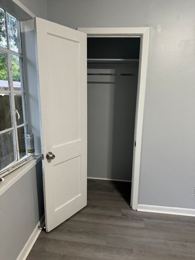 Photo - 2418 Alma St