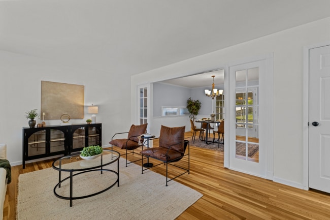 Photo - 105 Whitewater Dr