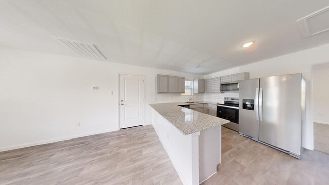 Photo - 16763 N Marie Vlg Dr