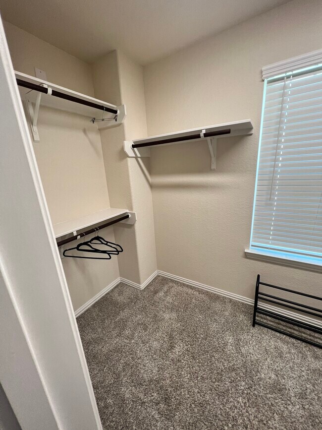 Photo - 5106 Eagle Falls Ln