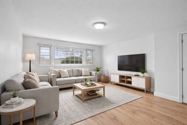 Photo - 121 Cambridge Rd Unit B