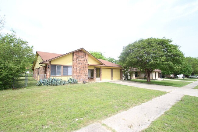 Photo - 3205 Tallwood Dr