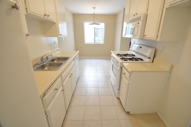 Photo - 6122 Colfax Ave Unidad 205