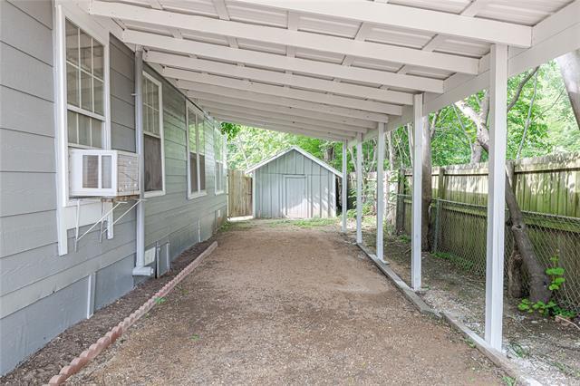 Photo - 819 W Heron St