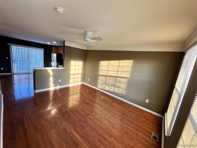 Photo - 27976 Declaration Dr