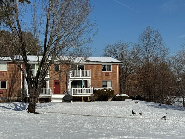 Lakeview Apartments