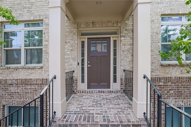 Photo - 745 Fountainhead Ln NE