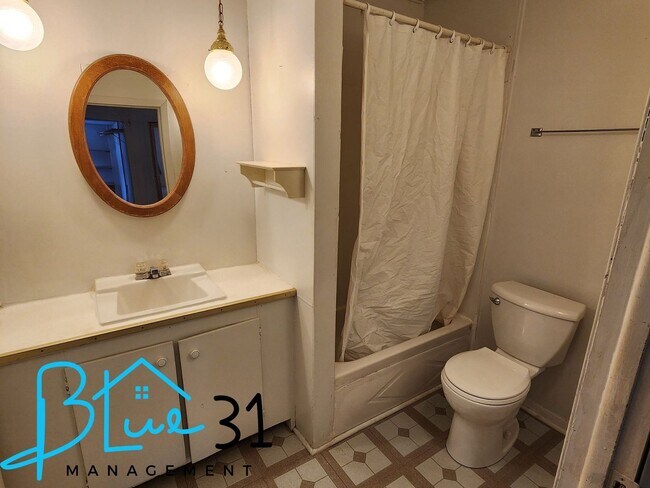 Photo - 207 7th Ave Unit lower