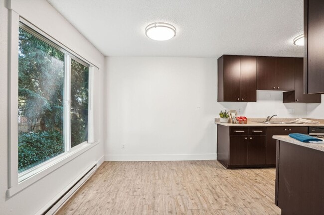 Beverly Grove Apartments