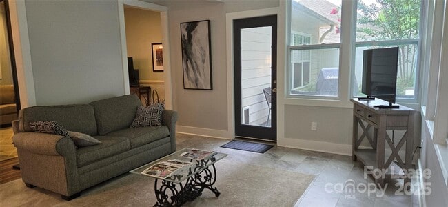 Photo - 1144 Blowing Rock Cove