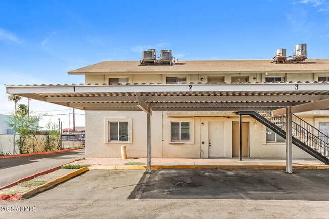 Building Photo - 2615 E Greenway Rd Unit 7 Rental