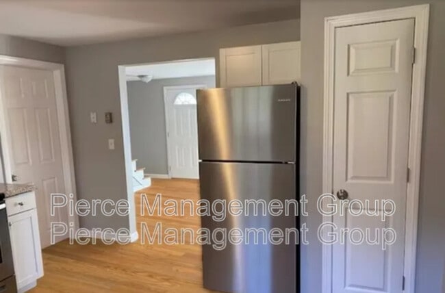 Photo - 9 Bayberry Ln