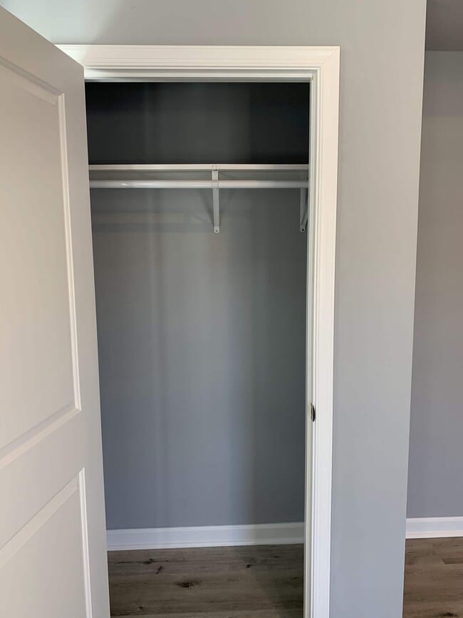 Building Photo - 517 S 42nd St