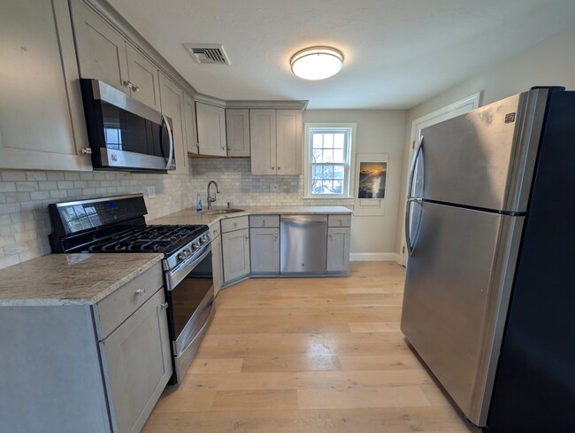 Building Photo - 39 South St