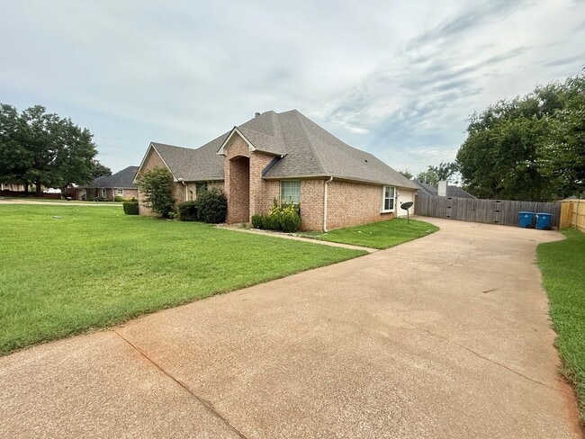 Photo - Charming 4-bed/2-bath in Bullard’s Legacy Estates!