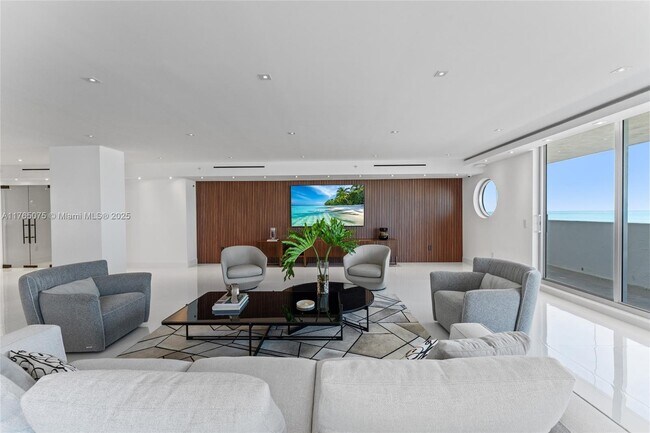 Photo - 5801 Collins Ave