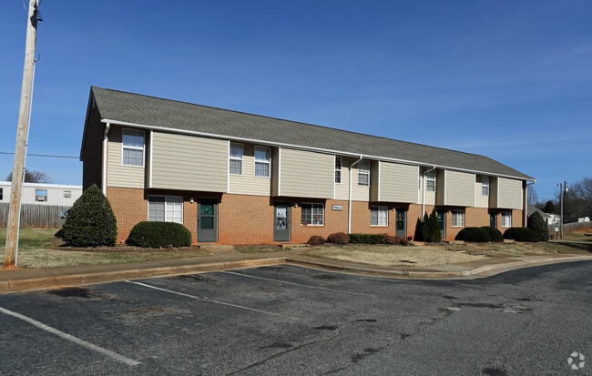 Photo - Carolina Garden Apartments