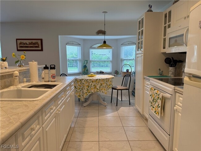 Photo - 799 94th Ave N