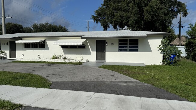 Building Photo - 840 S 63rd Ave