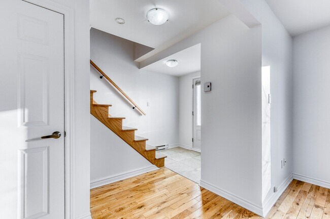 Photo - 489 Rue Rue de Brion