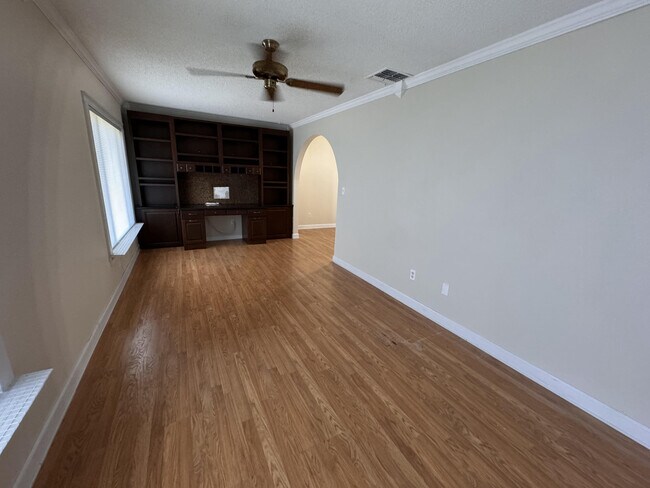 Photo - 1706 Yorktown Ave