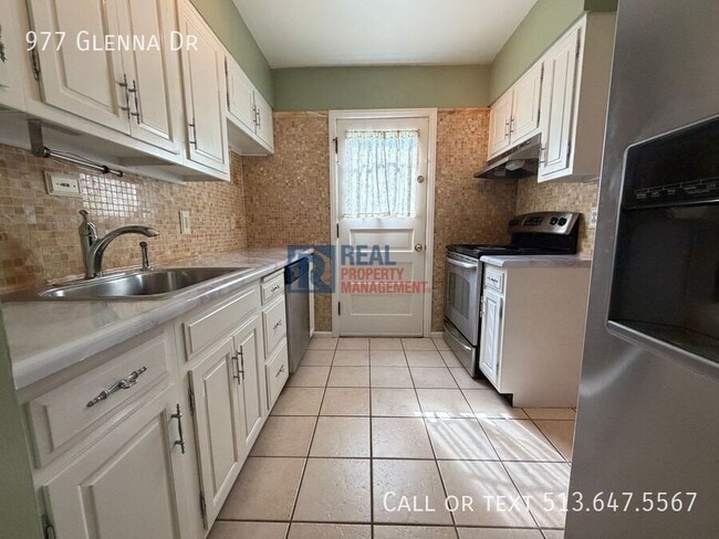 Photo - 977 Glenna Dr