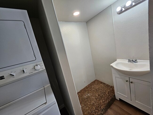 Photo - 1933 S 19th St Unidad A