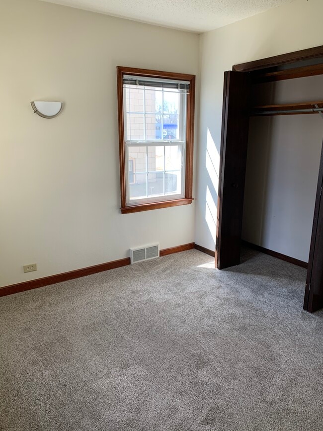 Bedroom 1 - 109 E Chestnut St Unit #2