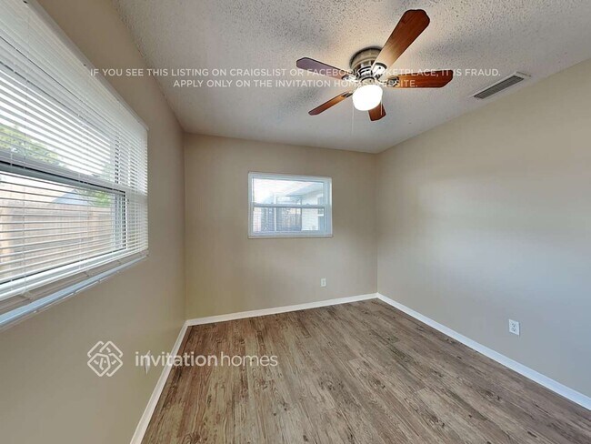 1856 Greenhill Dr
