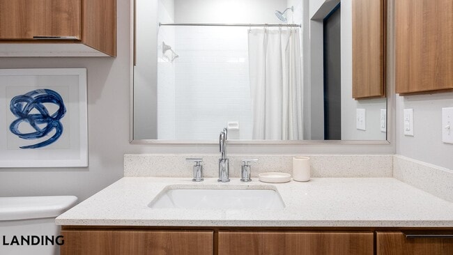 Photo - 3875 Burnham Unidad 3201