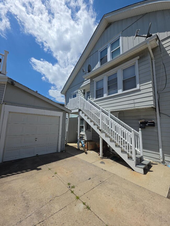 Photo - 128 N Sacramento Ave