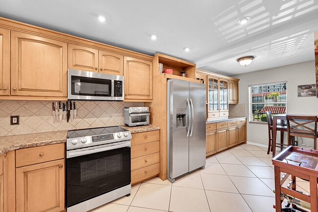 Building Photo - 777 S Federal Hwy Unit O203