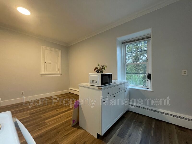 Photo - 507 Blackstone St Unidad 7