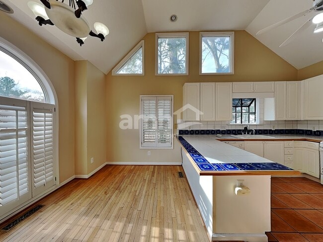 Photo - 5697 Kilrush Ct