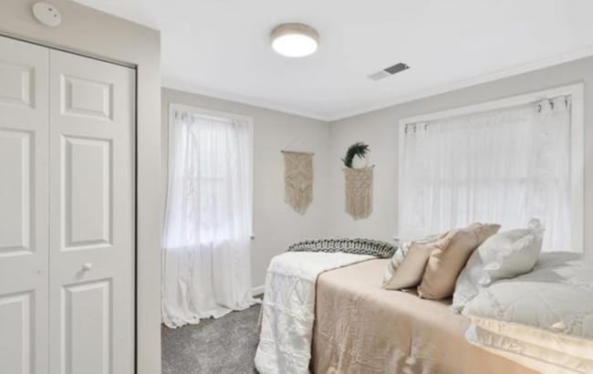 Photo - 2204 2nd Ave S