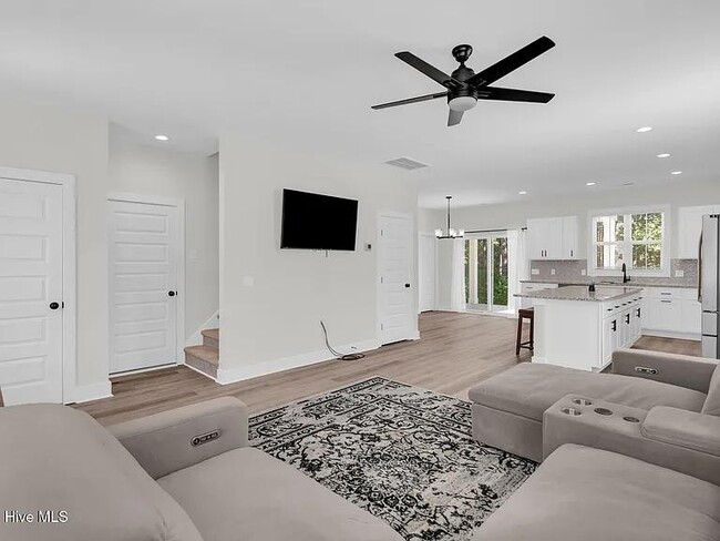 Photo - 1212 Kerr Lake Dr