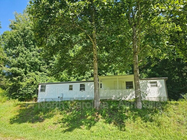 Building Photo - 3875 Old Fort Sugar Hill Rd