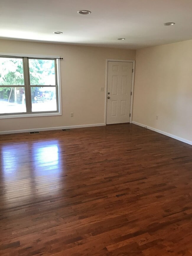 Photo - 239-245 Beaver Street (W) Unit 241