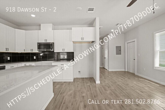 Photo - 918 Dawson St