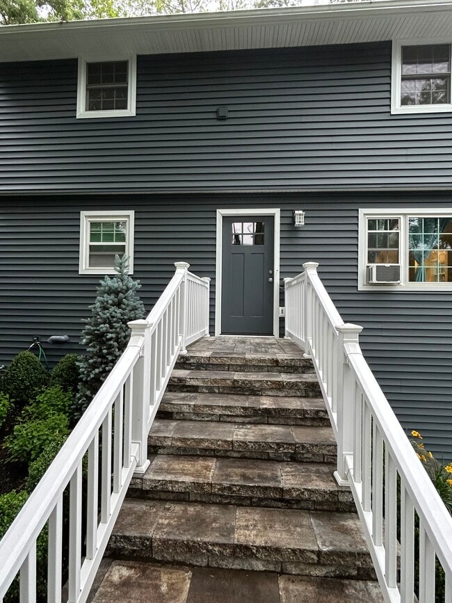 Photo - 13 Pauline Pl Unit B
