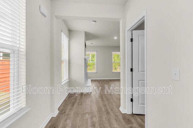 Photo - 216 Wappoo Trce Ln